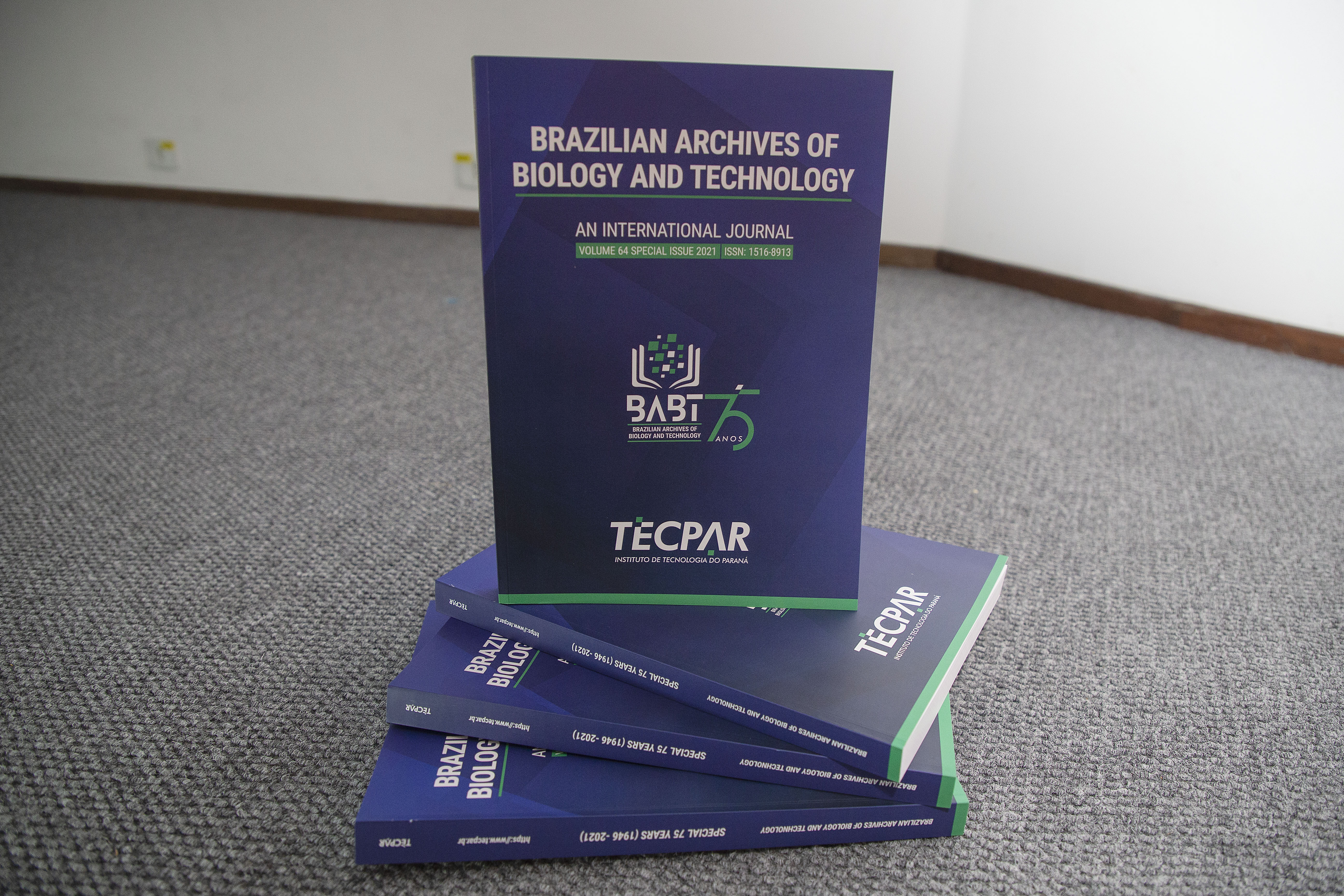 Revista científica do Tecpar dá visibilidade a pesquisadores paranaenses