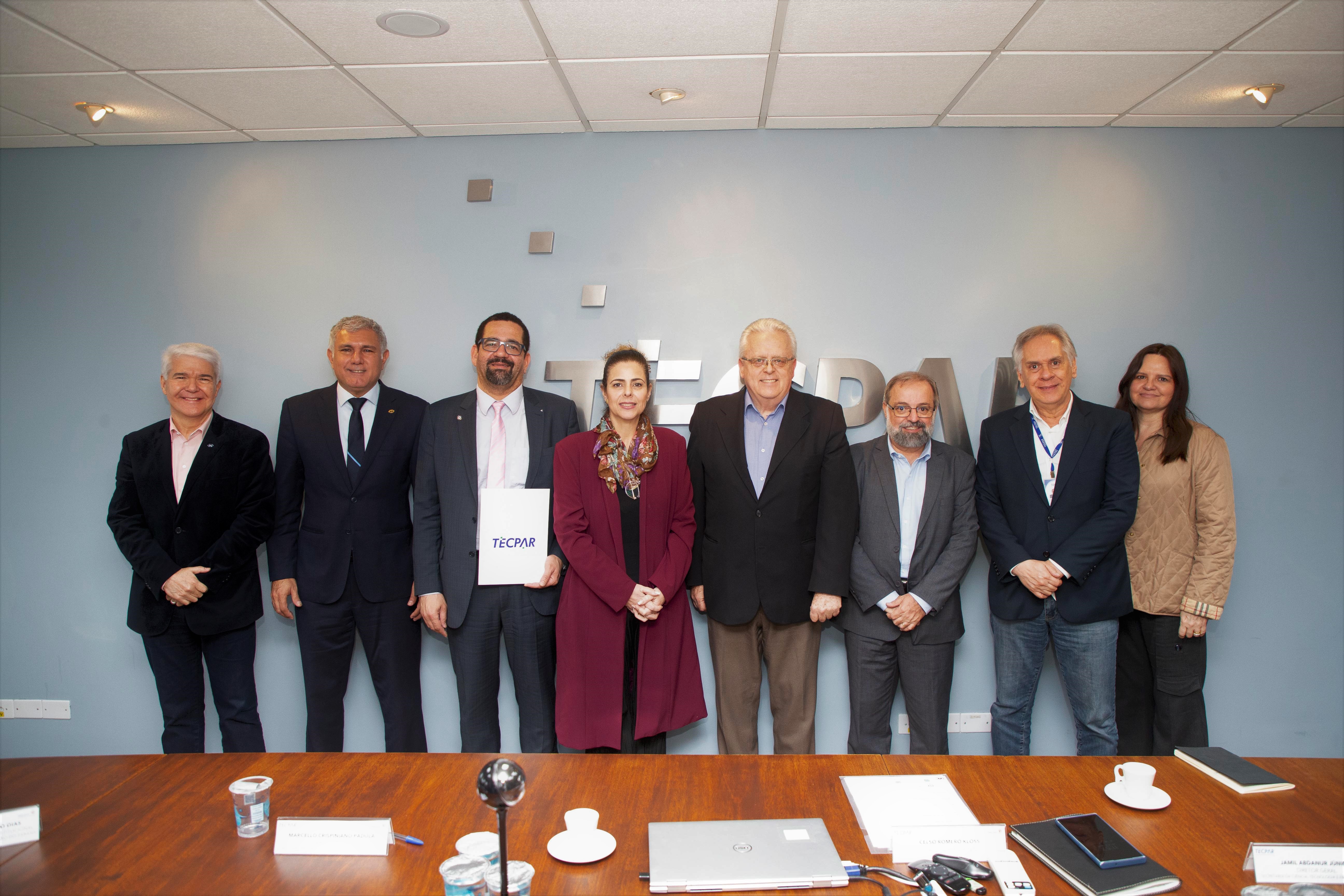 Tecpar e Conselho Regional de Administração firmam parceria