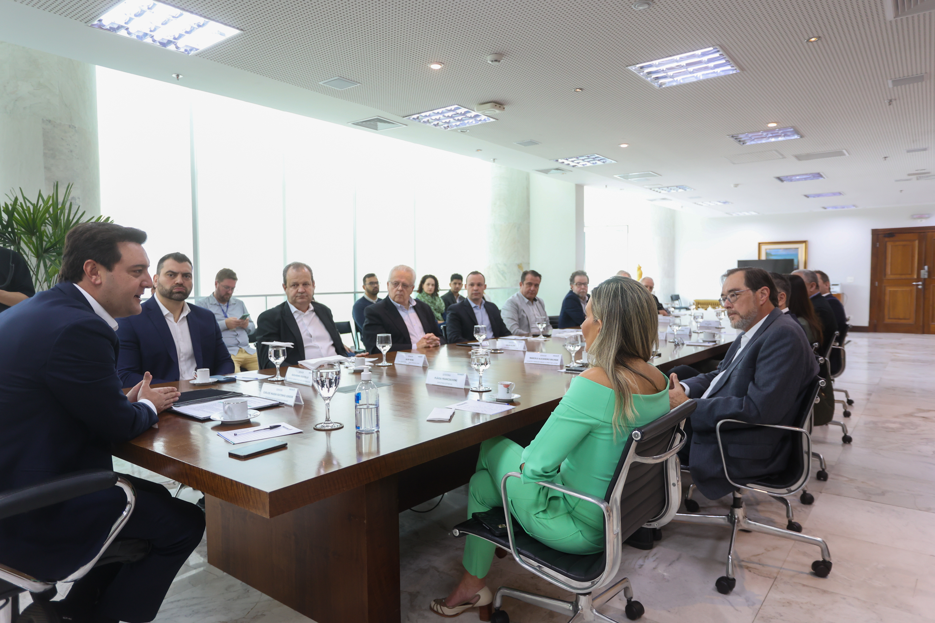 Tecpar assina acordo com empresa para ampliar produção da vacina antirrábica veterinária