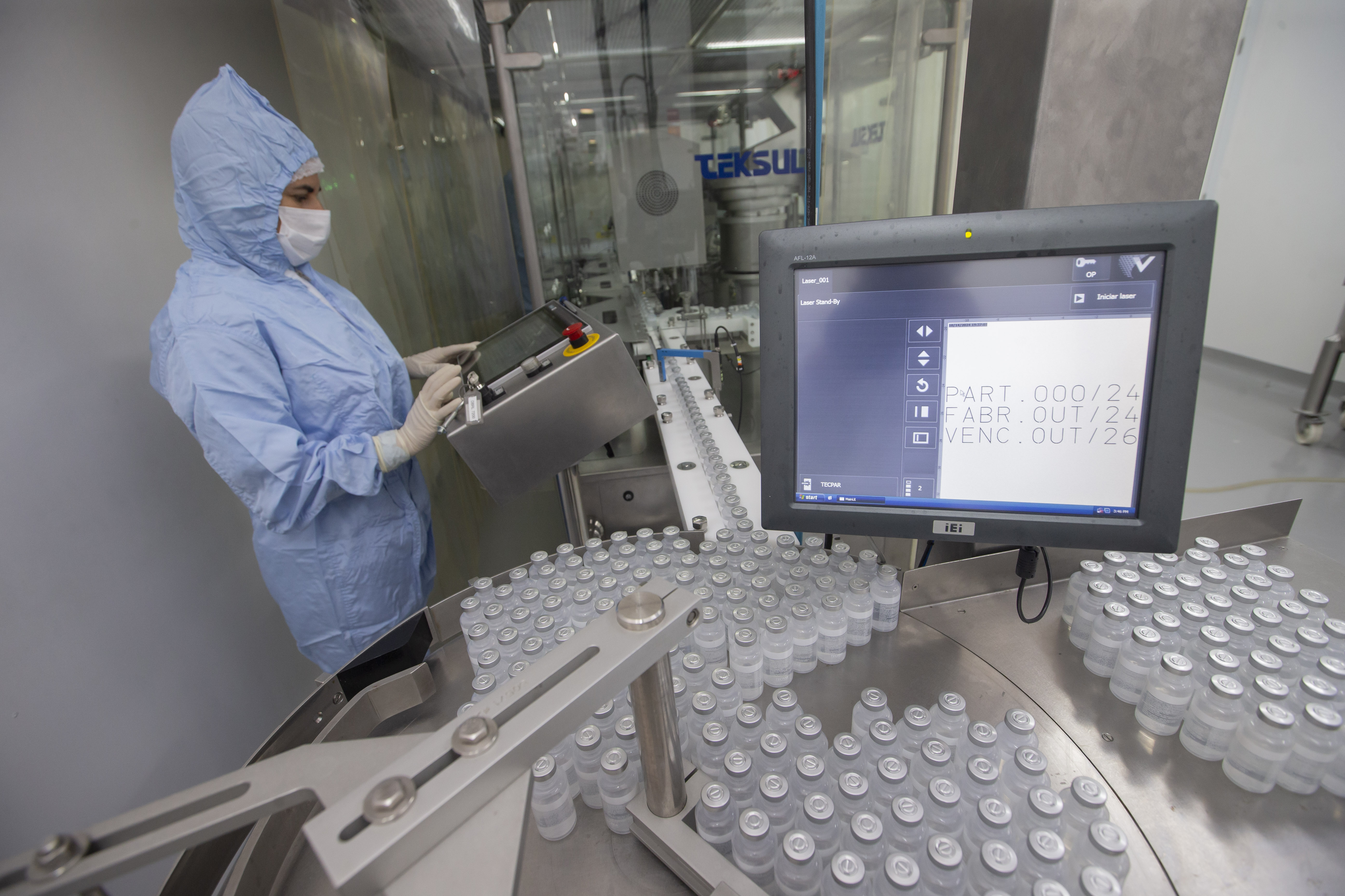 Tecpar moderniza laboratório de vacina antirrábica para ampliar capacidade de produção