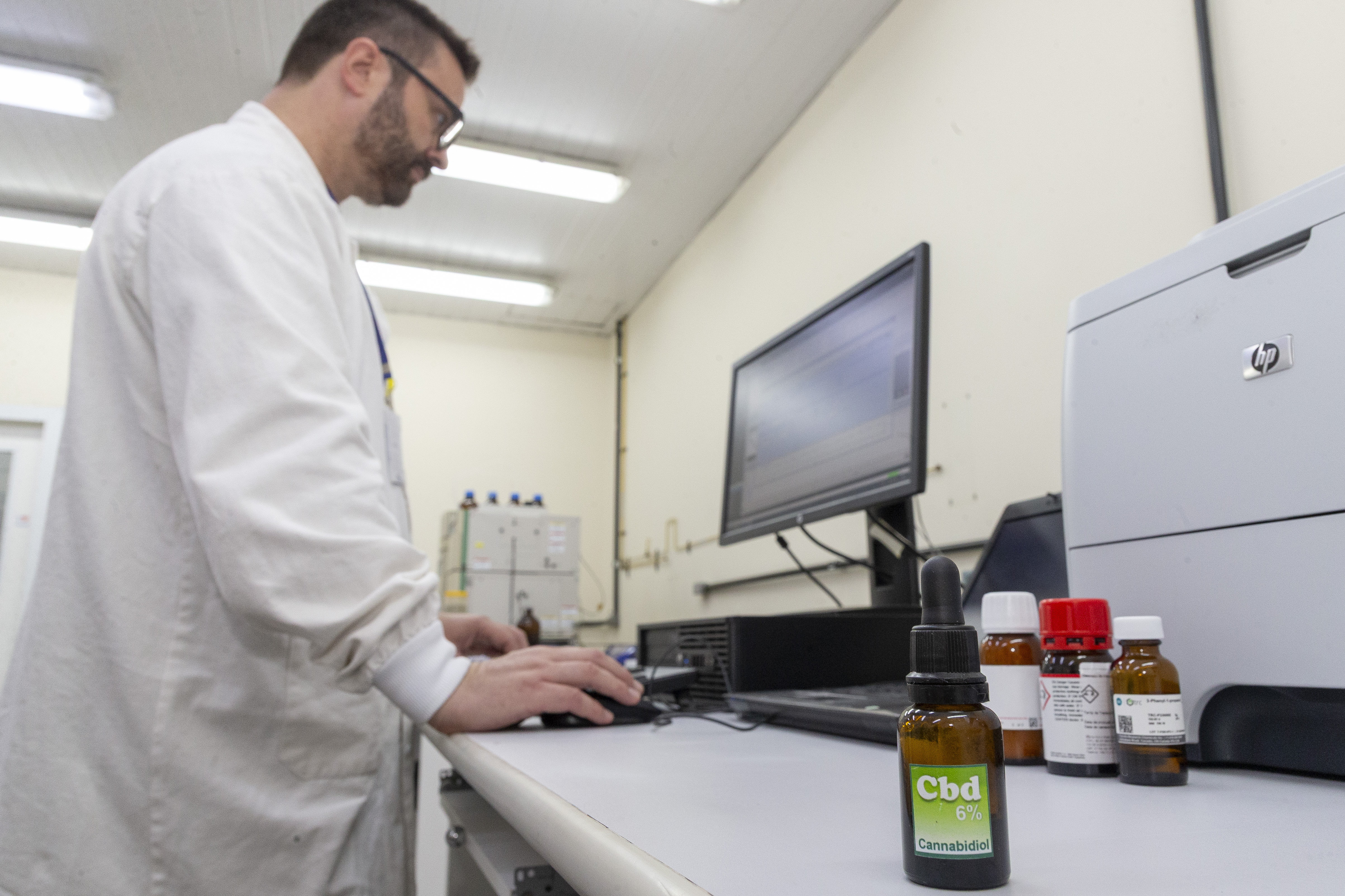 Tecpar inicia análises em produtos de cannabis para uso medicinal