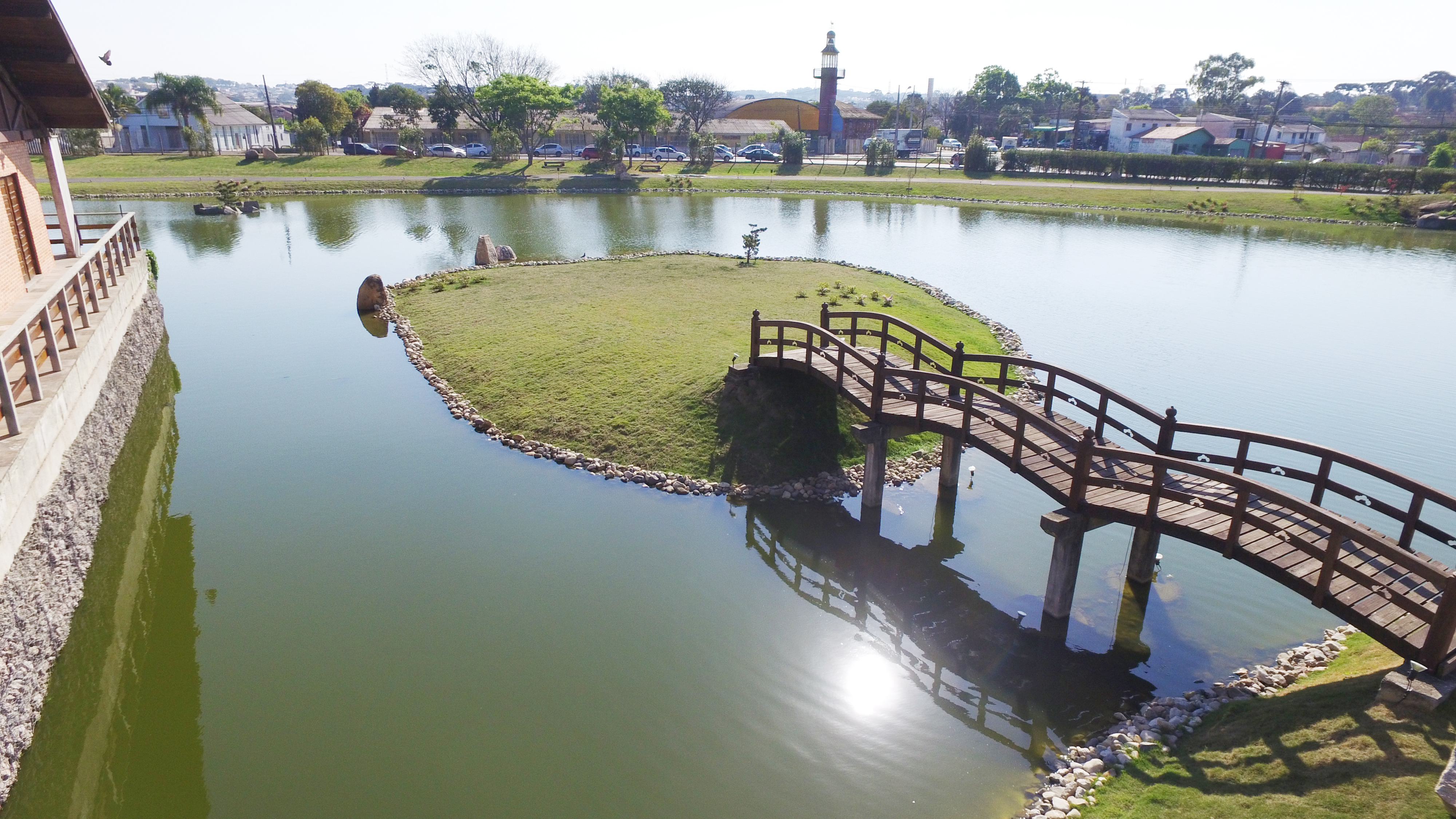 Lago criado no Tecpar há dez anos contribui para escoamento da bacia do Rio Barigui