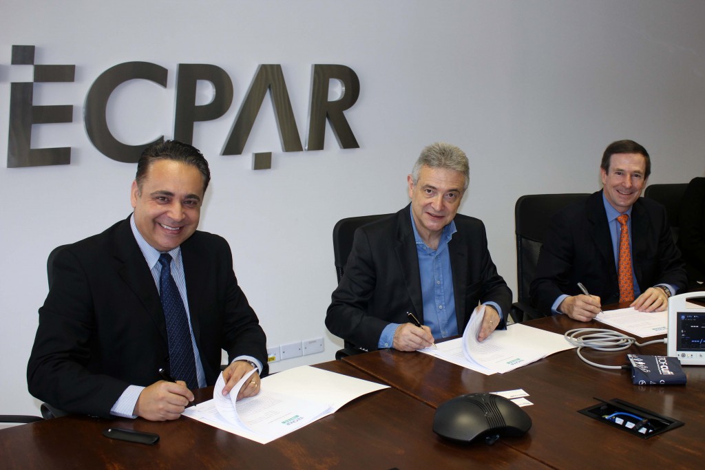 A RR Import acaba de ingressar no processo de incubação do Instituto de Tecnologia do Paraná para desenvolver um monitor portátil que vai ser usado quando um paciente for anestesiado. Com o equipamento, o médico tem mais segurança sobre o bloqueio de reflexos do paciente durante uma cirurgia.