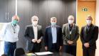 Pedro Ribeiro Barbosa, diretor presidente do IBMP; o diretor de Novos Negócios e Relações Institucionais do Tecpar, Lindolfo Luiz Junior, que tomou posse nesta quarta-feira (16) como Desenvolvimento Institucional do IBMP; o diretor-presidente do Tecpar, Jorge Callado; o Diretor de Administração e Finanças do Tecpar, Marcos Alfredo Bonoski; e o Diretor de Tecnologia e Inovação do Tecpar, Carlos Gomes Pessoa; no momento da posse