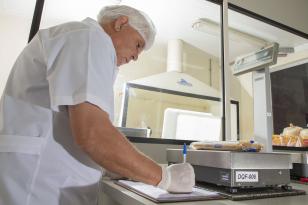 Laboratório de análise de alimentos do Tecpar