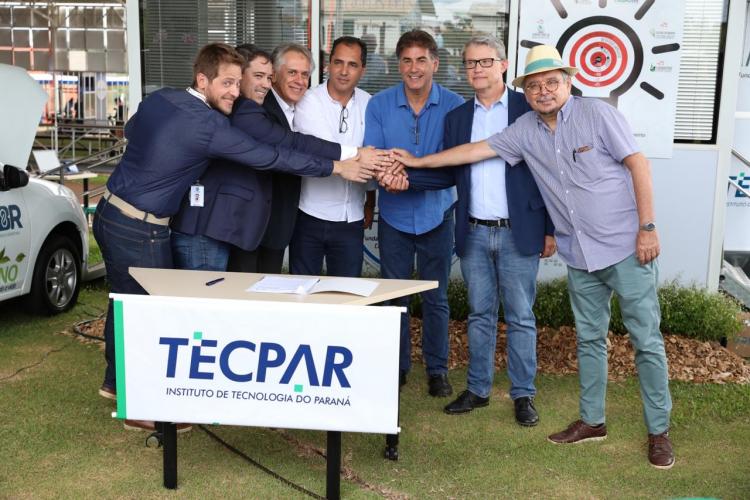 Assinatura do acordo