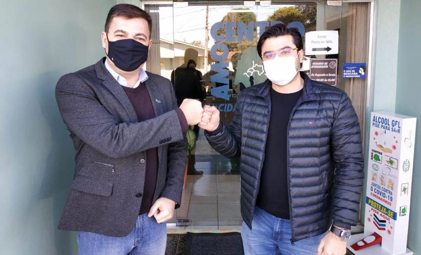 Os presidentes Júnior Weiller (à esquerda) e Maicol Barbosa.