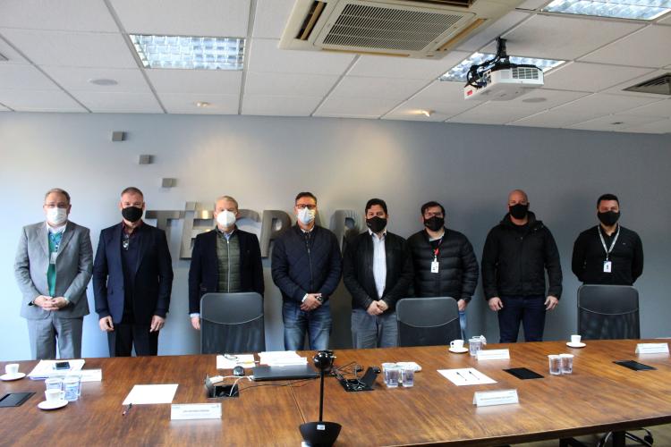 Tecpar e Celepar estudam parceria para novas soluções em internet das coisas