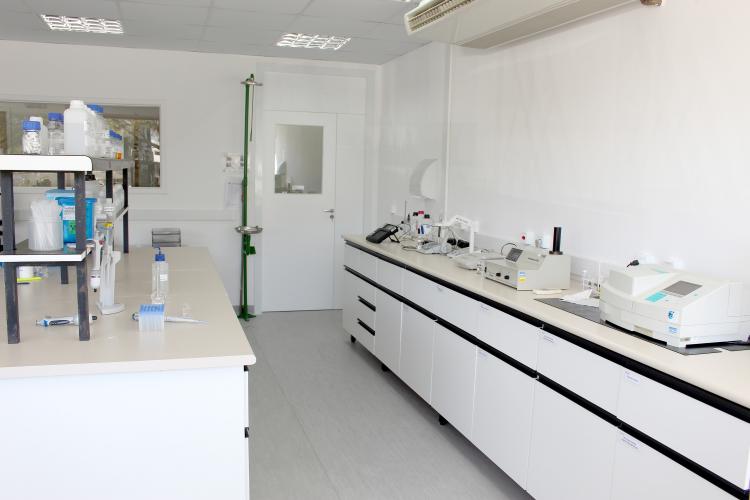 Laboratório de Análise de Águas do Centro de Tecnologia em Saúde e Meio Ambiente