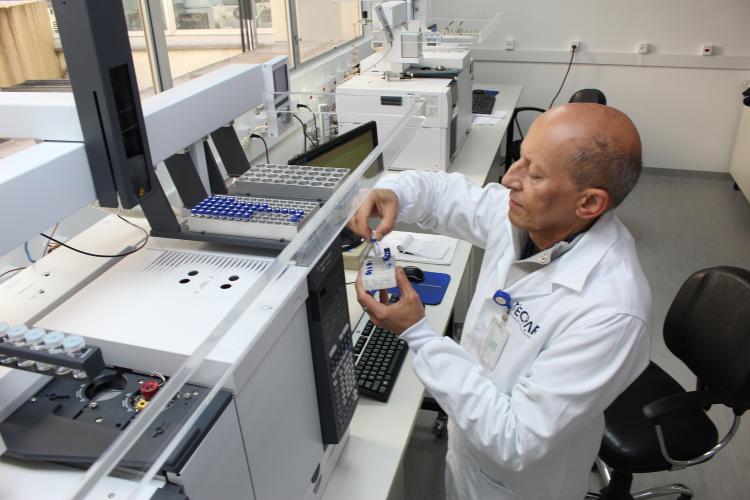 Laboratório de análises do Centro de Tecnologia em Saúde e Meio Ambiente