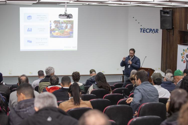 Palestra: o desafio da merenda escolar 100% orgânica no Paraná em 2030.