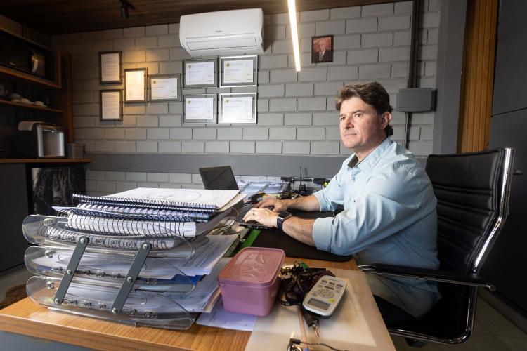 Fabiano Gomes, um dos proprietários da Fazenda Pau Furado