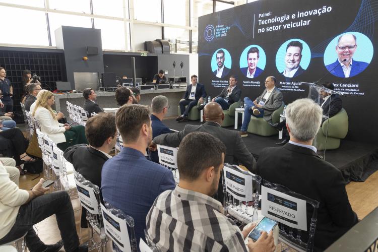 Tecpar, Detran e Secretaria de Inovação assinam pacto para criação de passaporte veicular no Paraná