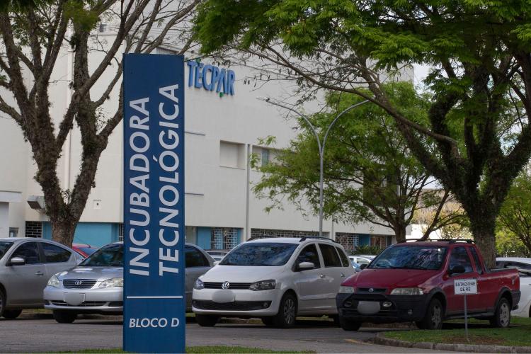 Fachada Intec