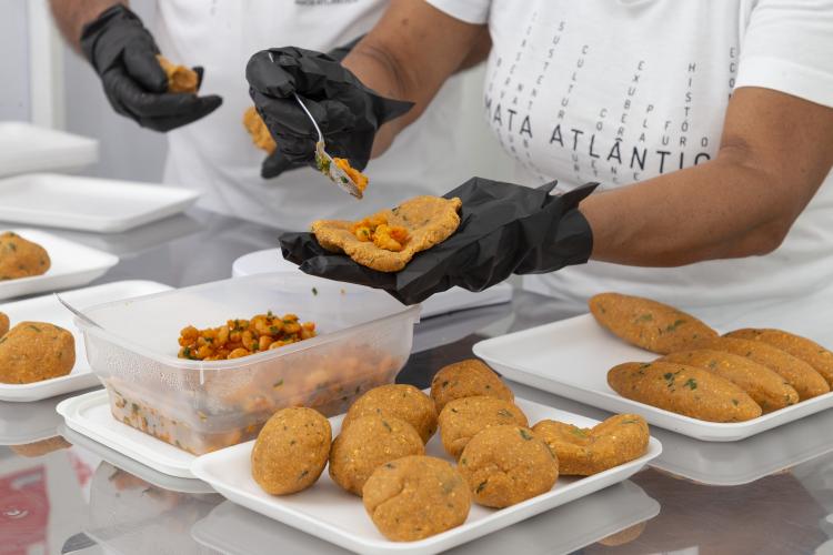 Bolinhos serra do mar - análise glúten