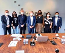 Secretária de Educação de Curitiba conhece soluções desenvolvidas pelo Tecpar