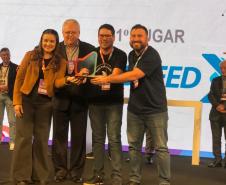 Tecpar entrega Prêmio Empresa Inovadora aos vencedores do Viasoft Connect 2023
