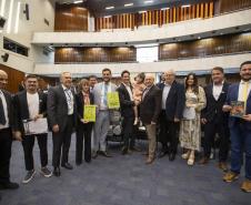 Tecpar recebe homenagem da Assembleia Legislativa pela contribuição na elaboração da Lei Pétala 