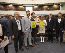 Tecpar recebe homenagem da Assembleia Legislativa pela contribuição na elaboração da Lei Pétala 