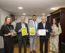 Tecpar recebe homenagem da Assembleia Legislativa pela contribuição na elaboração da Lei Pétala 