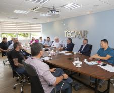 Tecpar recebe comitiva da Prefeitura de Araucária para parceria sobre parque tecnológico