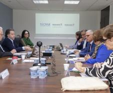 Tecpar recebe comitiva da OPAS