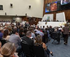 Diretor-presidente do Tecpar é homenageado pela Assembleia Legislativa do Paraná