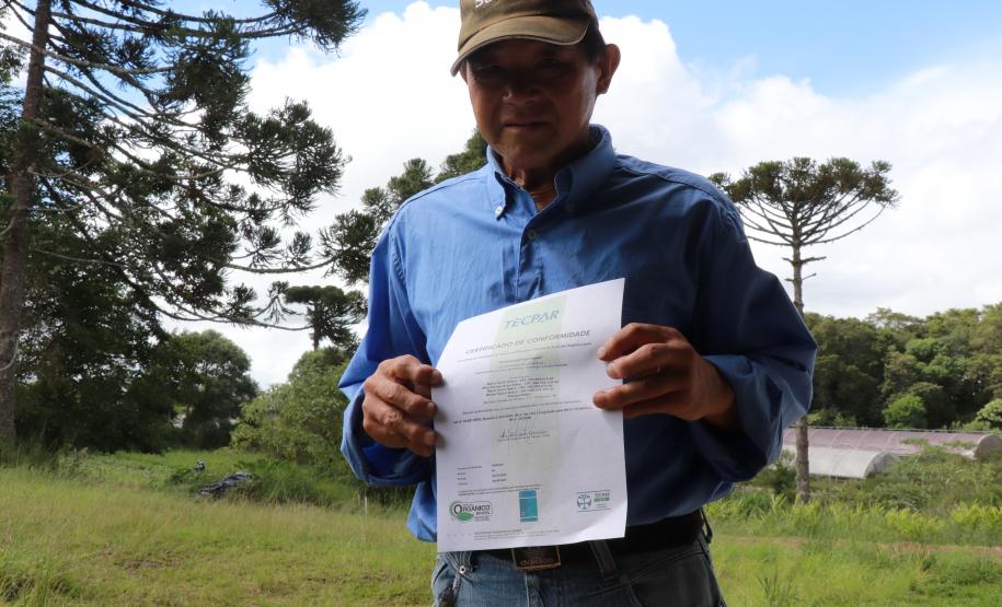 TECPAR - Mário Seichi Nakui, produtor de orgânicos certificado pelo Tecpar, em Piraquara
