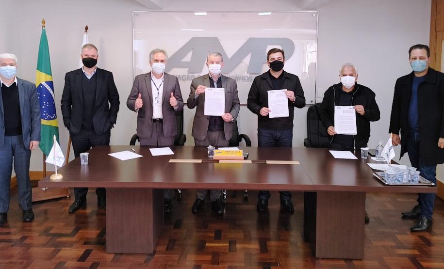 Tecpar assina termo de cooperação com AMP para certificação de orgânicos