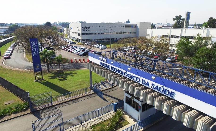 Imagem aérea da fachada do Instituto de Tecnologia do Paraná - Tecpar