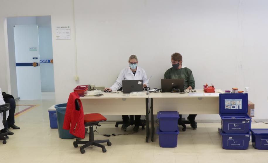 Colaboradores do Parque Tecnológico da Saúde participam da campanha de doação de sangue