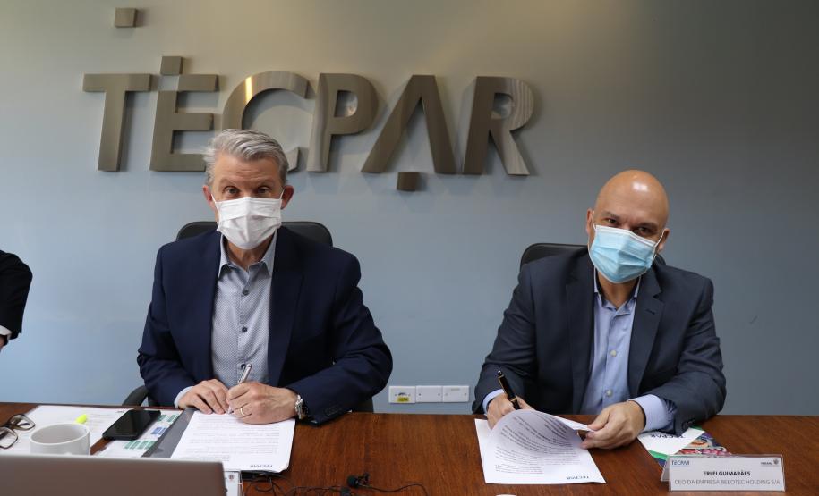 Tecpar firma parceria para pesquisa e desenvolvimento de produtos naturais