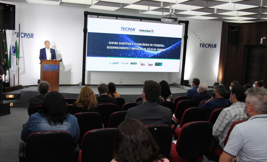 Tecpar firma parceria com núcleos de pesquisa para estudar novos produtos com células-tronco