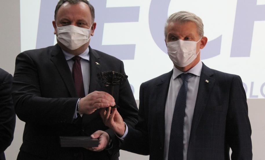 Tecpar recebe comitiva polonesa para intercâmbio científico e tecnológico