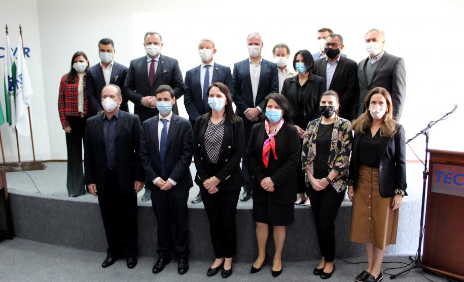 Tecpar recebe comitiva polonesa para intercâmbio científico e tecnológico