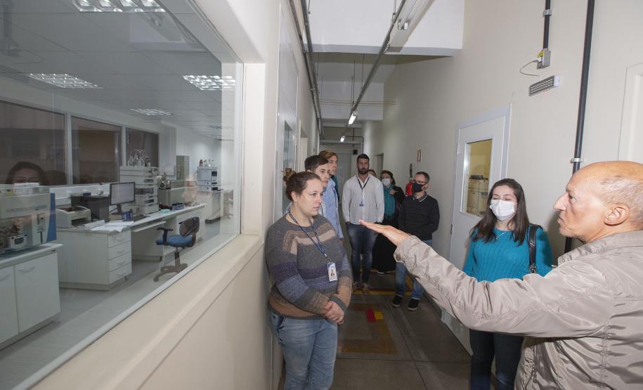 Tecpar recebe participantes do “Roadmap Biotecnologia 2031” em visita técnica pelo Parque Tecnológico da Saúde
