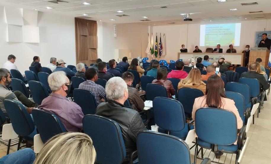 Parceria entre Tecpar e AMP leva informações sobre produção orgânica a municípios do Paraná
