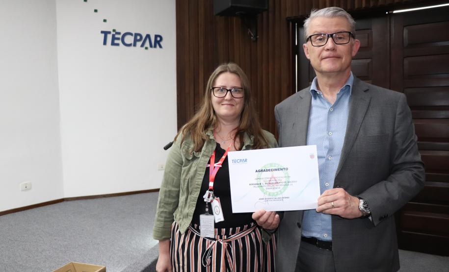 Diretoria Executiva entrega certificado de agradecimento aos voluntários da Brigada de Emergência