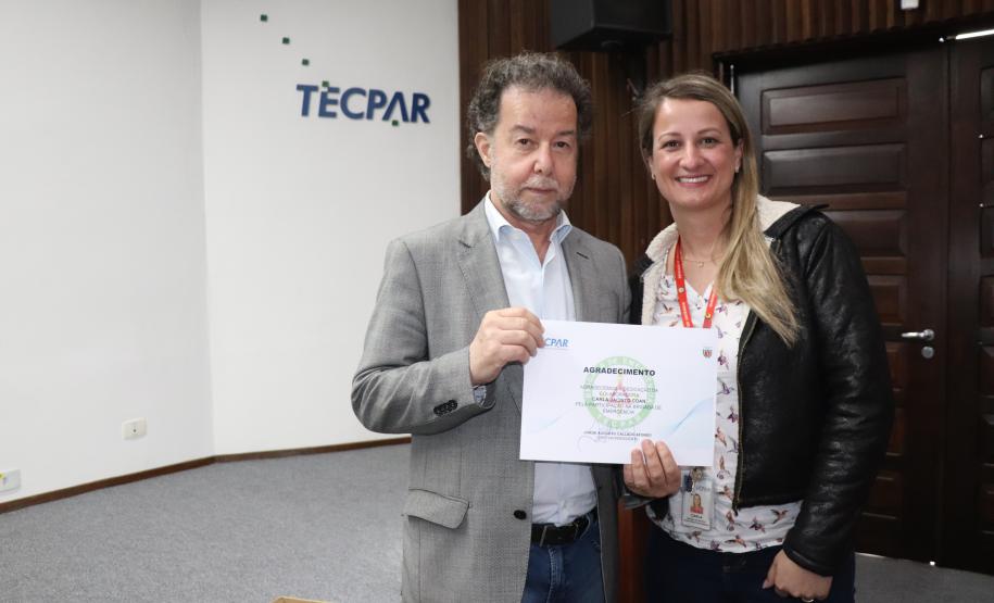 Diretoria Executiva entrega certificado de agradecimento aos voluntários da Brigada de Emergência