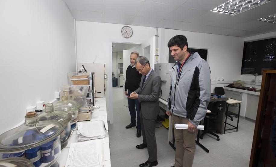 Tecpar recebe visita do cônsul do Japão