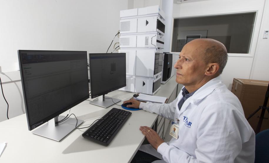 Sistema de cromatografia a liquido