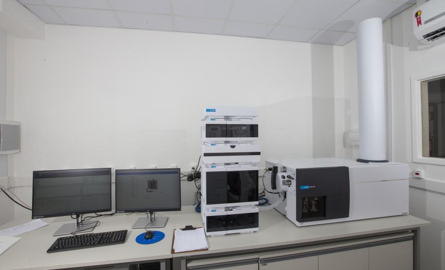 Sistema de cromatografia a liquido