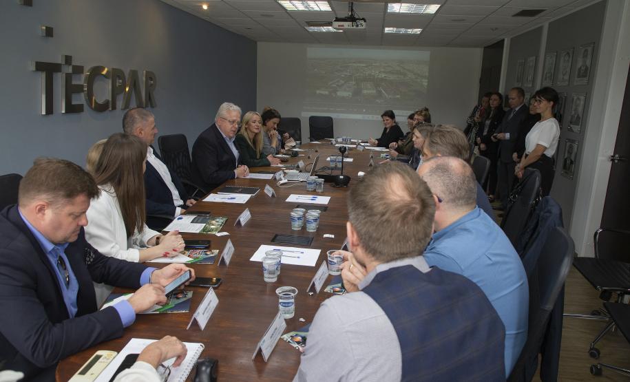 Tecpar recebe comitiva da Polônia