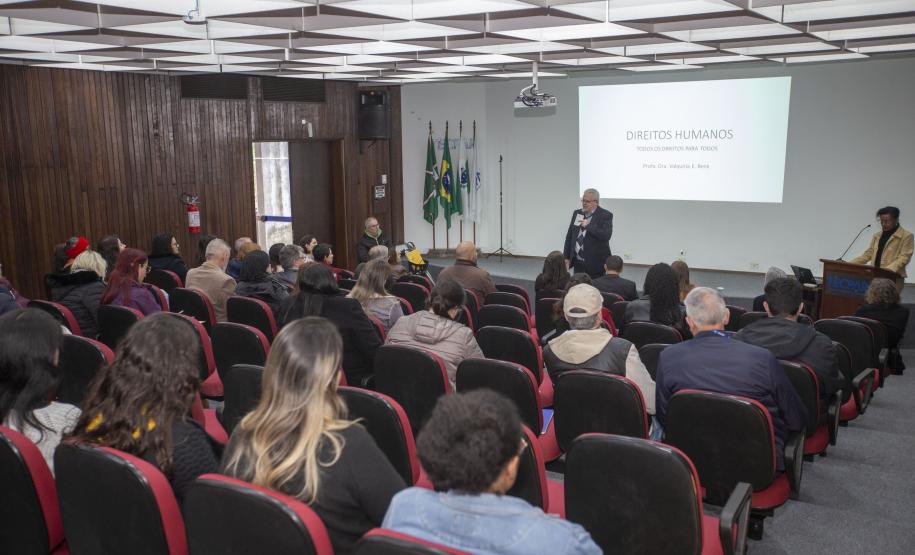 Tecpar e Seju promovem capacitação em Direitos Humanos para colaboradores do instituto
