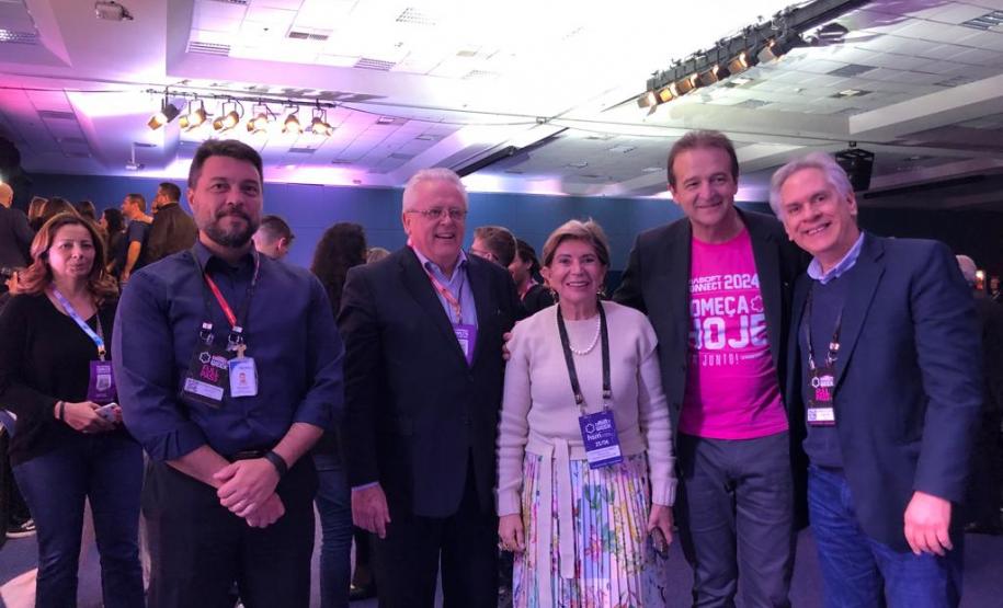 Tecpar entrega Prêmio Empresa Inovadora aos vencedores do Viasoft Connect 2023