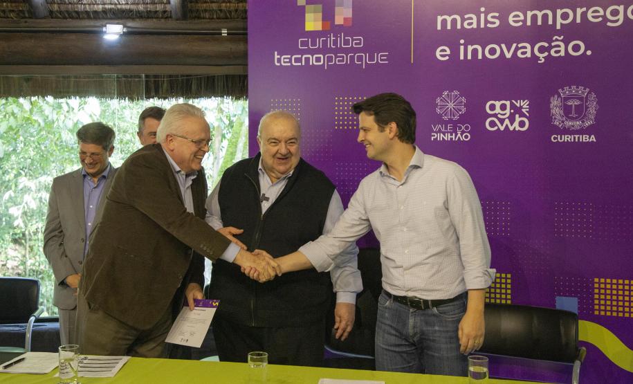 Prefeitura de Curitiba formaliza ingresso do Tecpar no Tecnoparque
