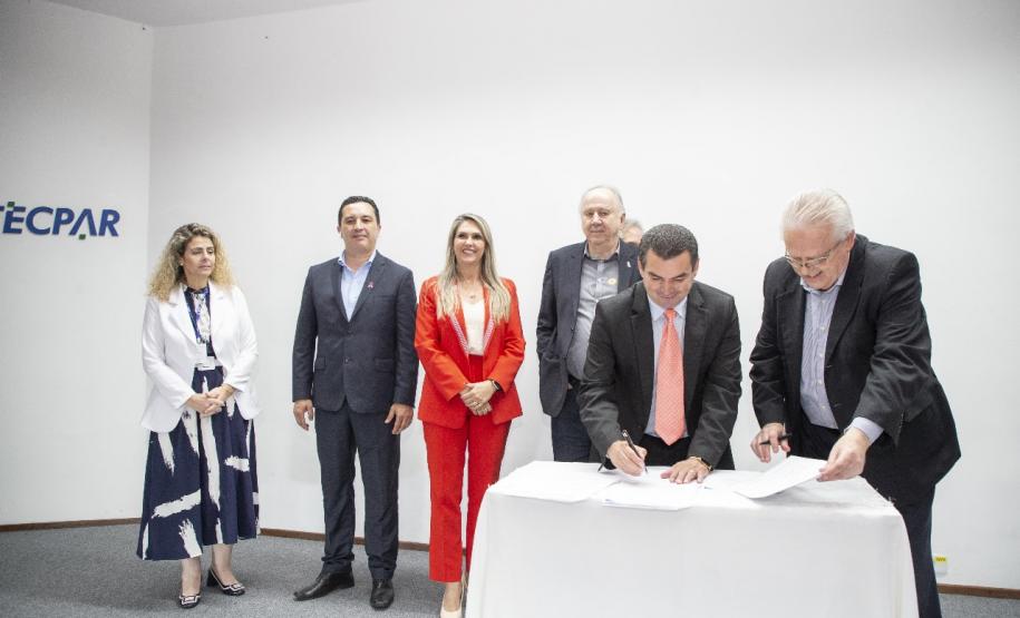 Tecpar e AMP fortalecem parceria para apoiar desenvolvimento dos municípios