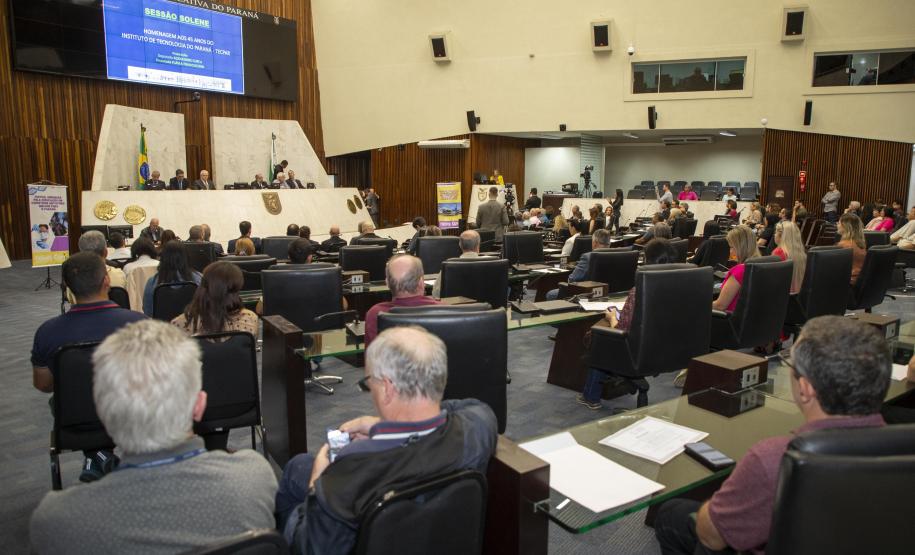 Tecpar recebe homenagem da Assembleia Legislativa