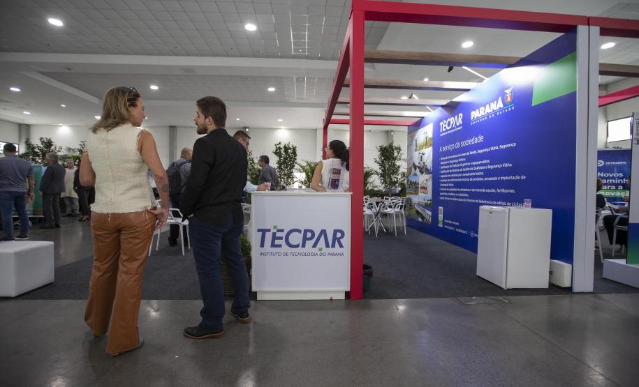 Tecpar apresenta soluções tecnológicos a municípios no Emupar