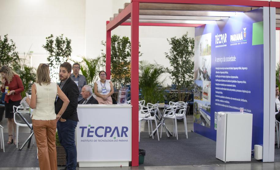 Tecpar apresenta soluções tecnológicos a municípios no Emupar